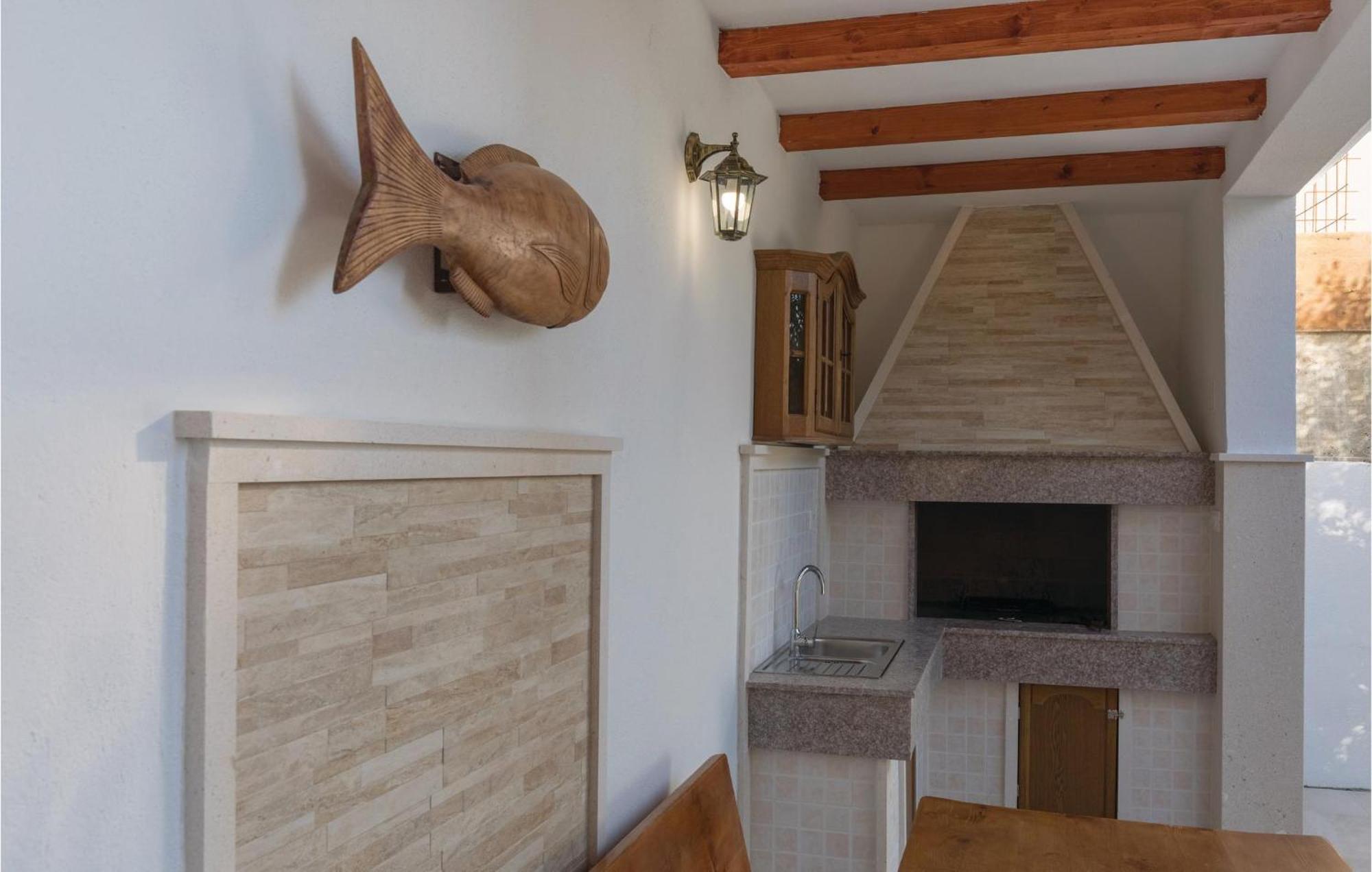 1 Bedroom Amazing Apartment In Komarna Klek Exterior photo